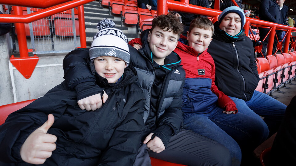 Fan Gallery - Bristol City (FA Cup)