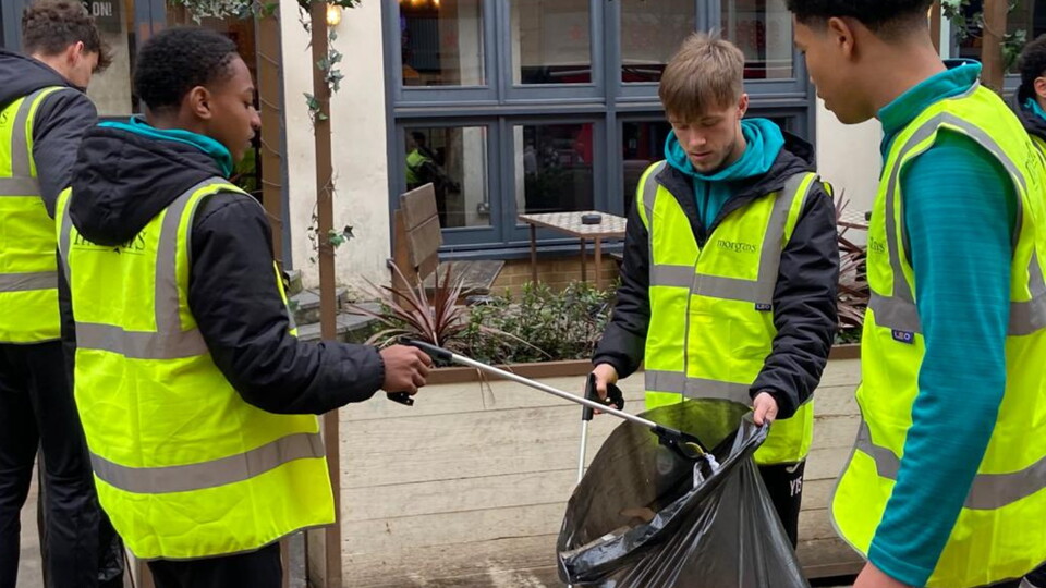 litter pick