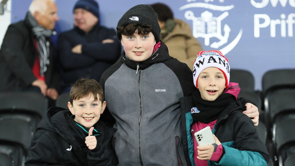 Fans 27