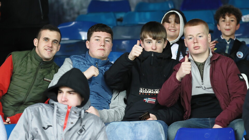 Luton (A) fan gallery 22-23