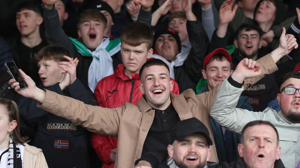 Luton (A) fan gallery 22-23