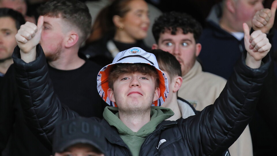 Luton (A) fan gallery 22-23