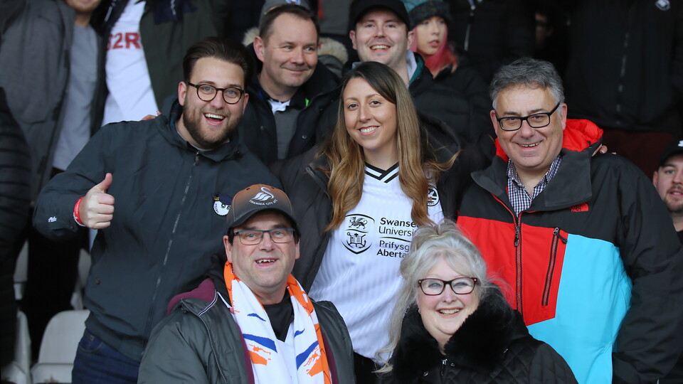 Luton (A) fan gallery 22-23