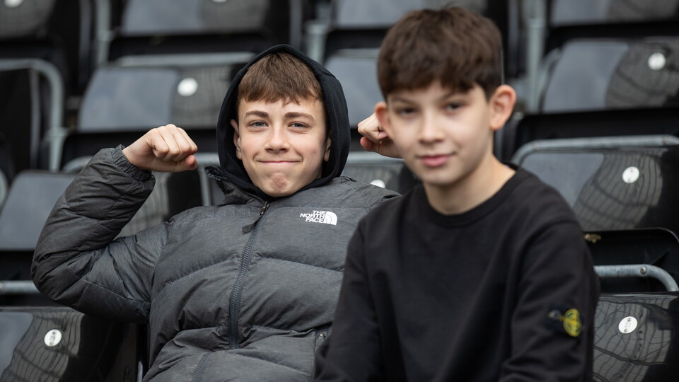 Fans 23