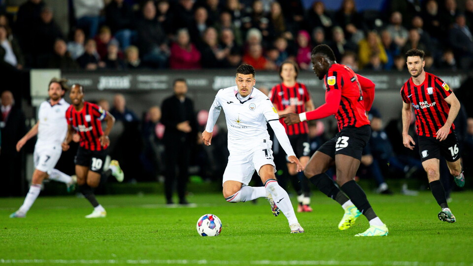 Gallery - Swans v PNE