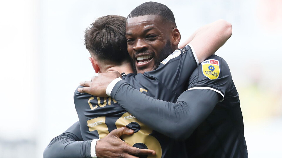 Gallery Swans v Norwich