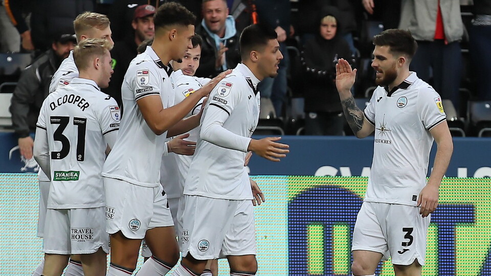 Gallery - Swans v PNE