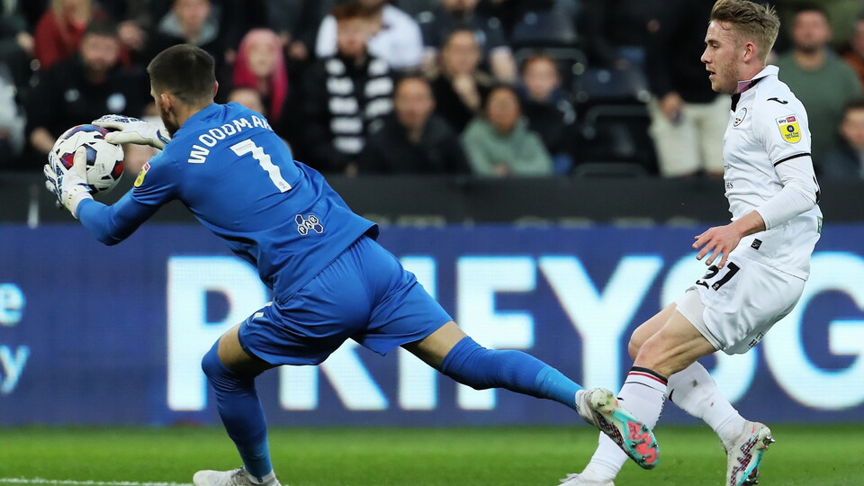 Gallery - Swans v PNE