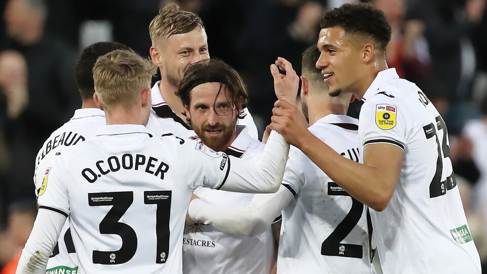 Gallery - Swans v PNE