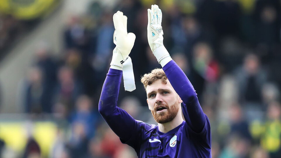 Gallery Swans v Norwich