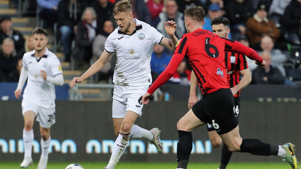 Gallery - Swans v PNE