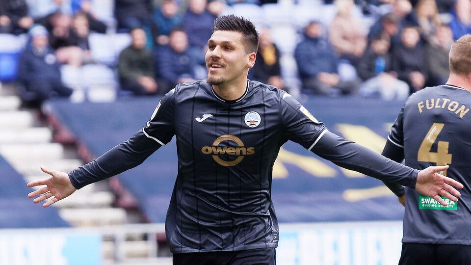 Wigan (A) gallery 22-23