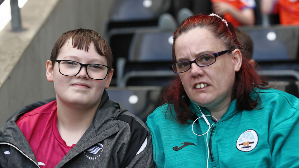 fans 9