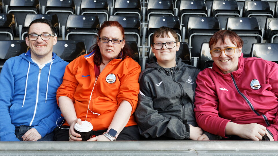 Preston (H) fan gallery 22-23