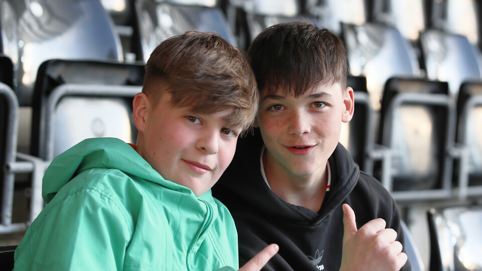 Preston (H) fan gallery 22-23