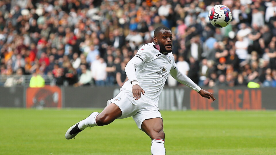 Hull (A) gallery 22-23