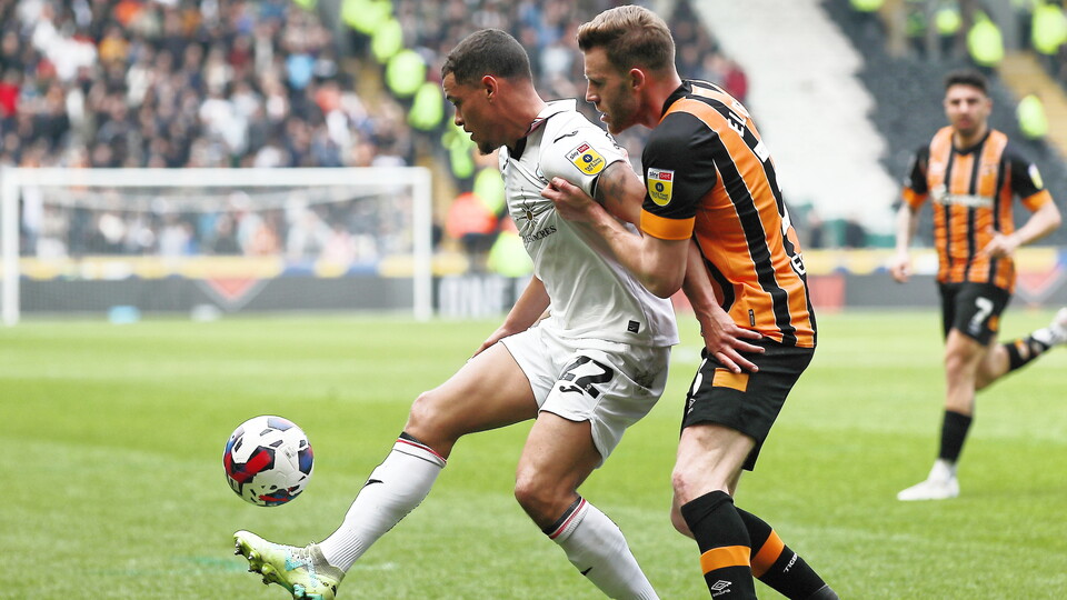 Hull (A) gallery 22-23