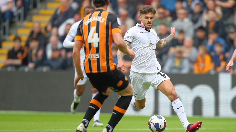 Hull (A) gallery 22-23