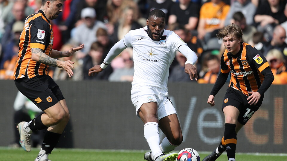 Hull (A) gallery 22-23