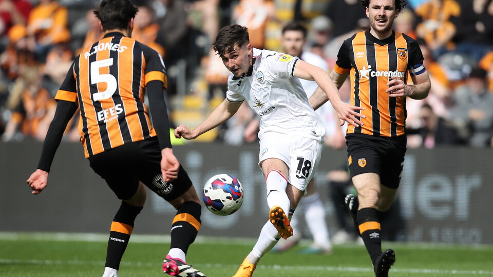 Hull (A) gallery 22-23