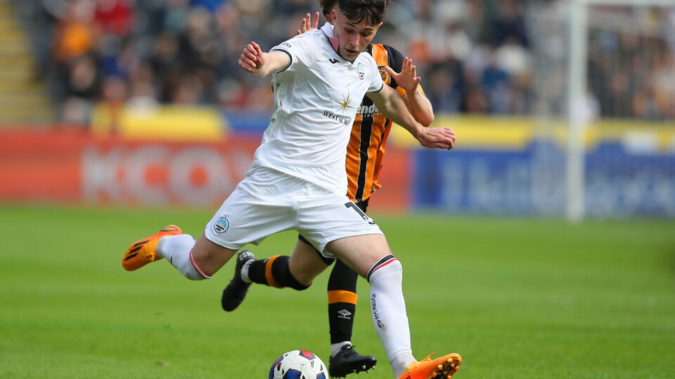 Hull (A) gallery 22-23