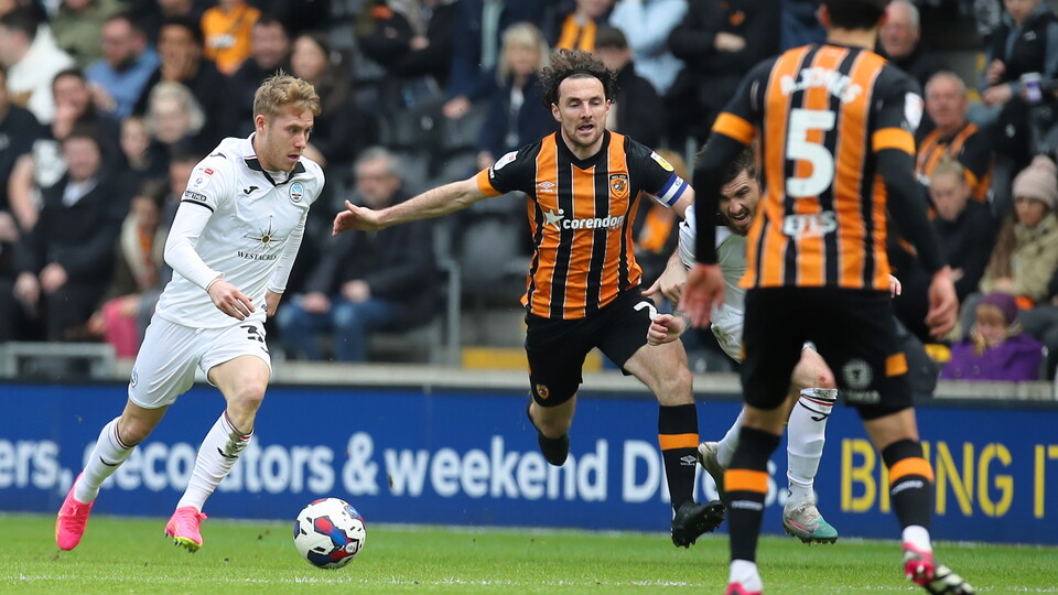 Hull (A) gallery 22-23