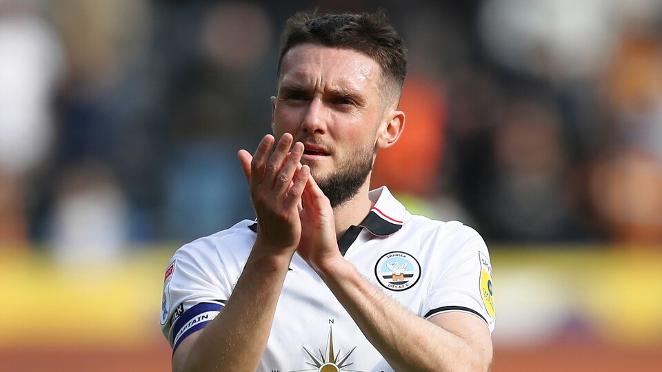 Hull (A) gallery 22-23