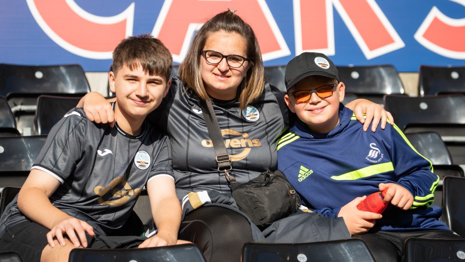 fans 5