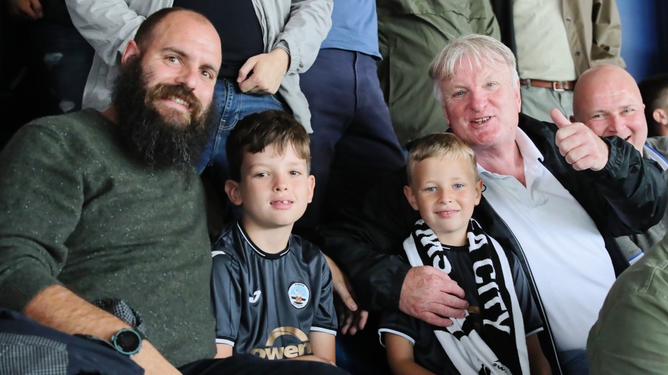 Fan gallery | WBA (A) 23-24