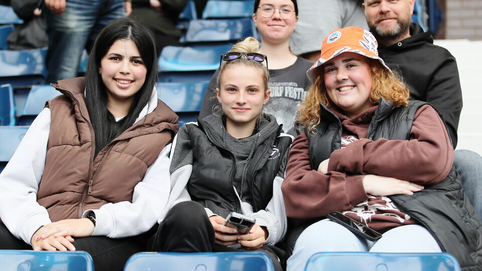 Fan gallery | WBA (A) 23-24