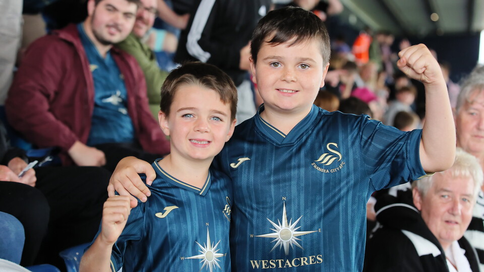 Fan gallery | WBA (A) 23-24