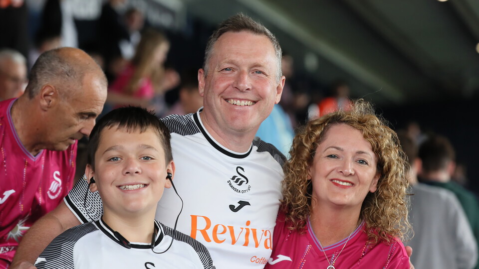 Fan gallery | WBA (A) 23-24