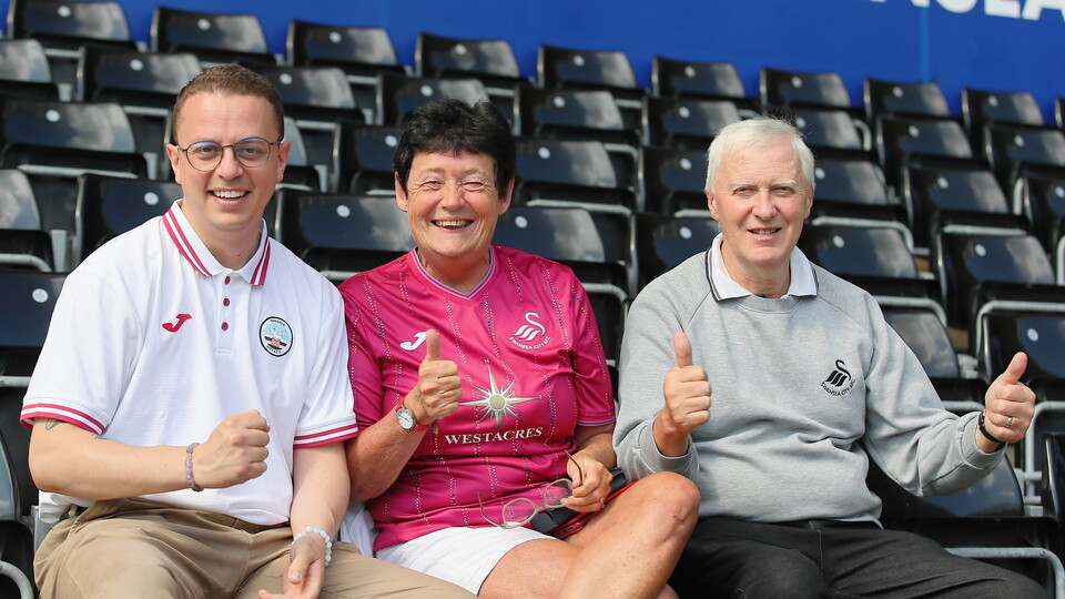 Fan gallery | Bristol City (H) 23-24