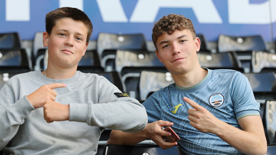 Fan gallery | Bristol City (H) 23-24