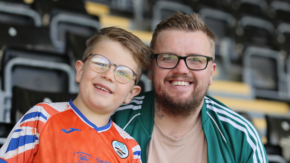 Fan gallery | Bristol City (H) 23-24