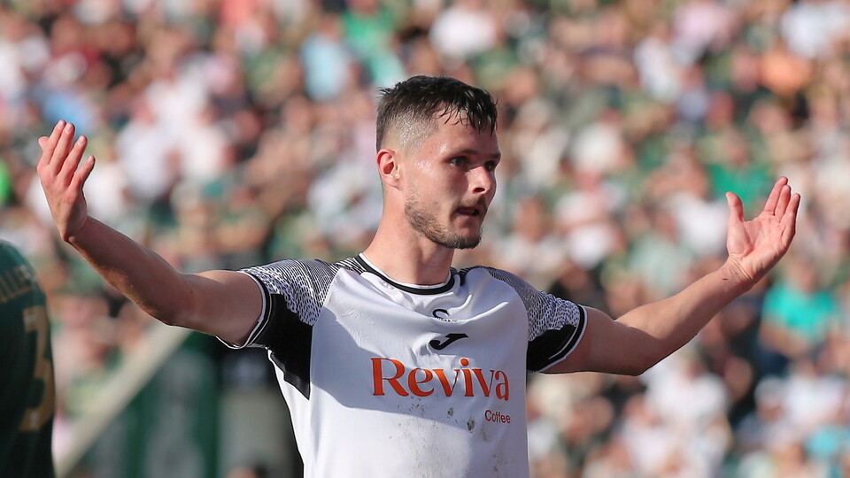 Plymouth (A) gallery 23-24