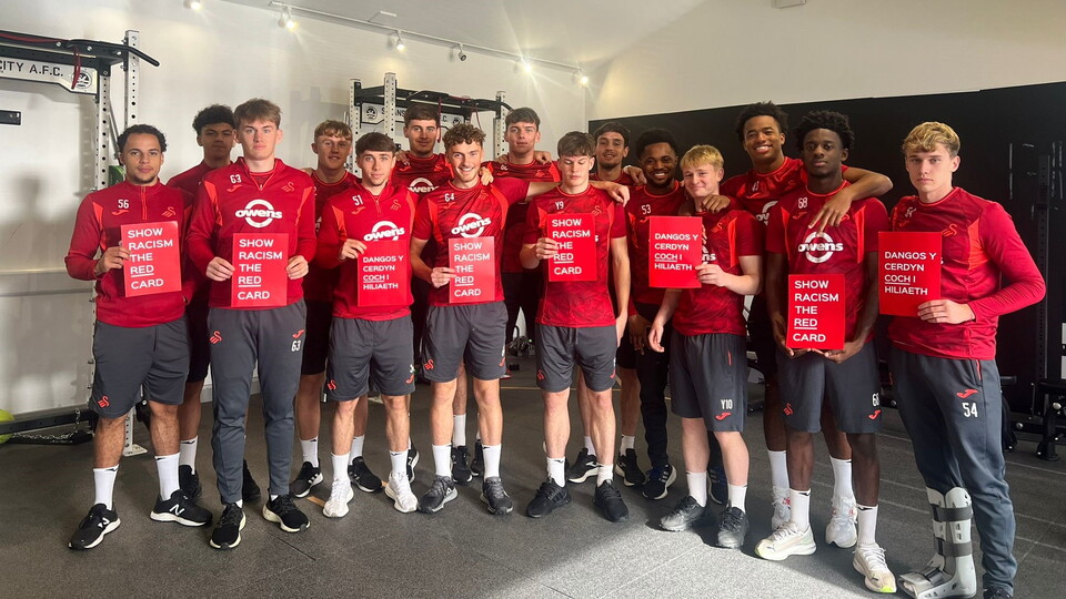 Swans U21s show support for Show Racism the Red Card