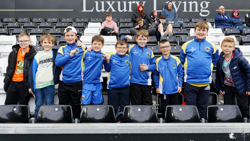 Leicester (H) fan gallery 23-24