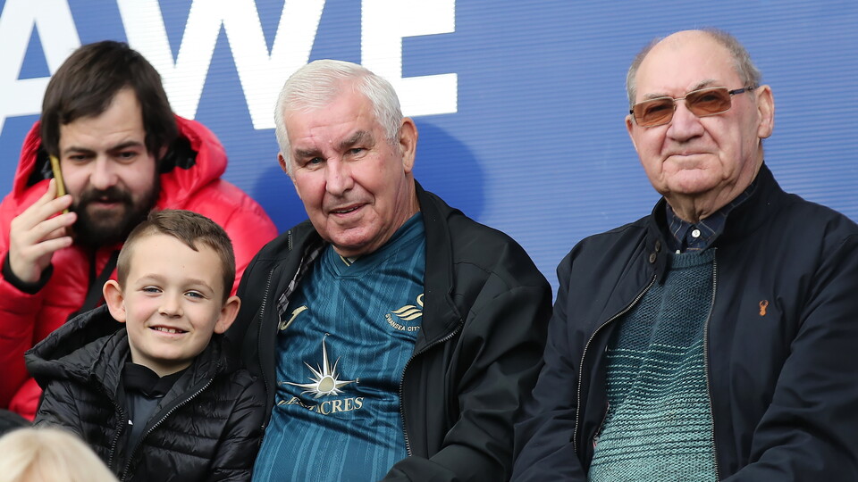 Leicester (H) fan gallery 23-24