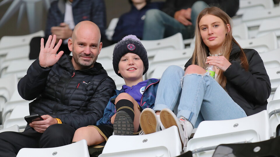 Leicester (H) fan gallery 23-24