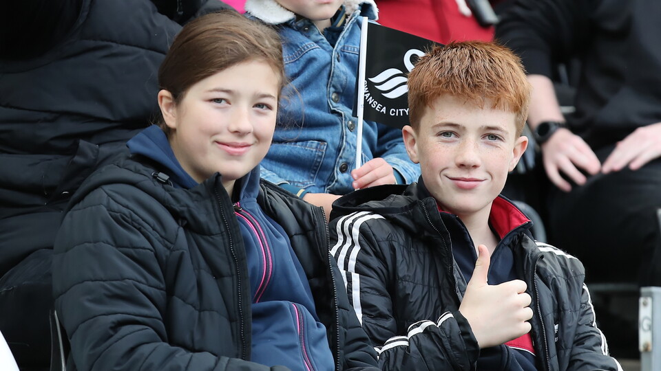 Leicester (H) fan gallery 23-24