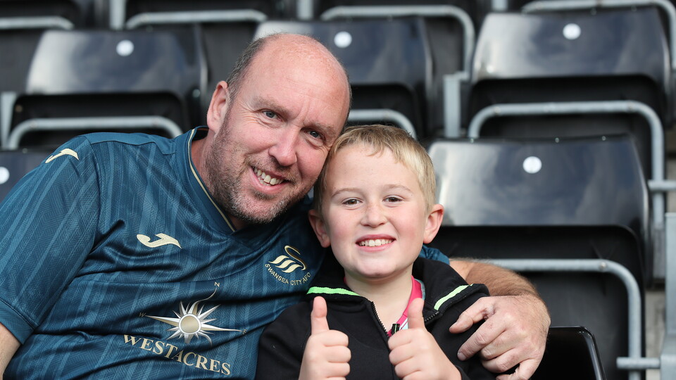 Leicester (H) fan gallery 23-24