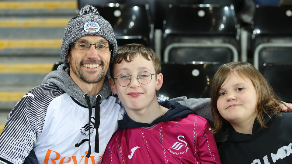 Watford (H) fan gallery 23-24