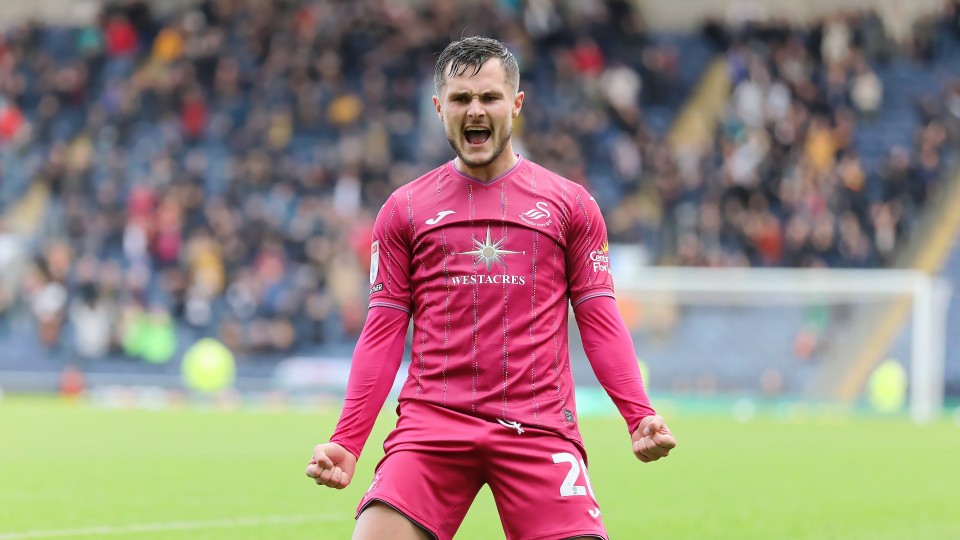 Liam Cullen celebration Blackburn