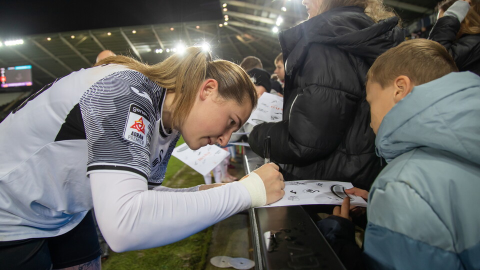 Fans 7