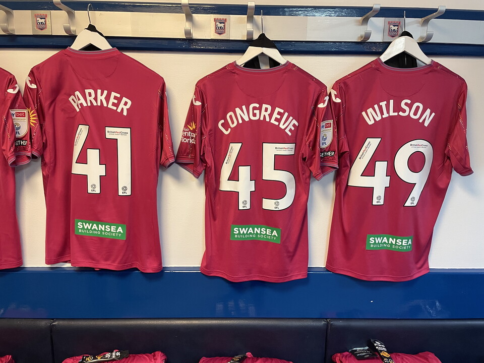 Ipswich dressing room pink kit