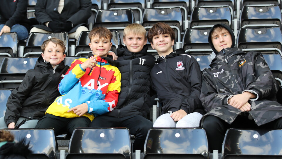 Sunderland (H) fan gallery 23-24