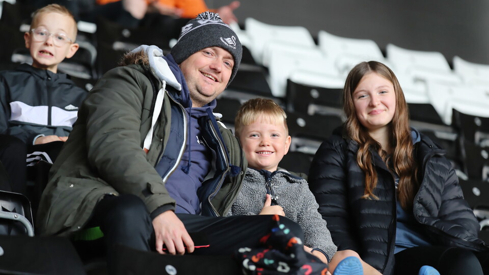 Sunderland (H) fan gallery 23-24