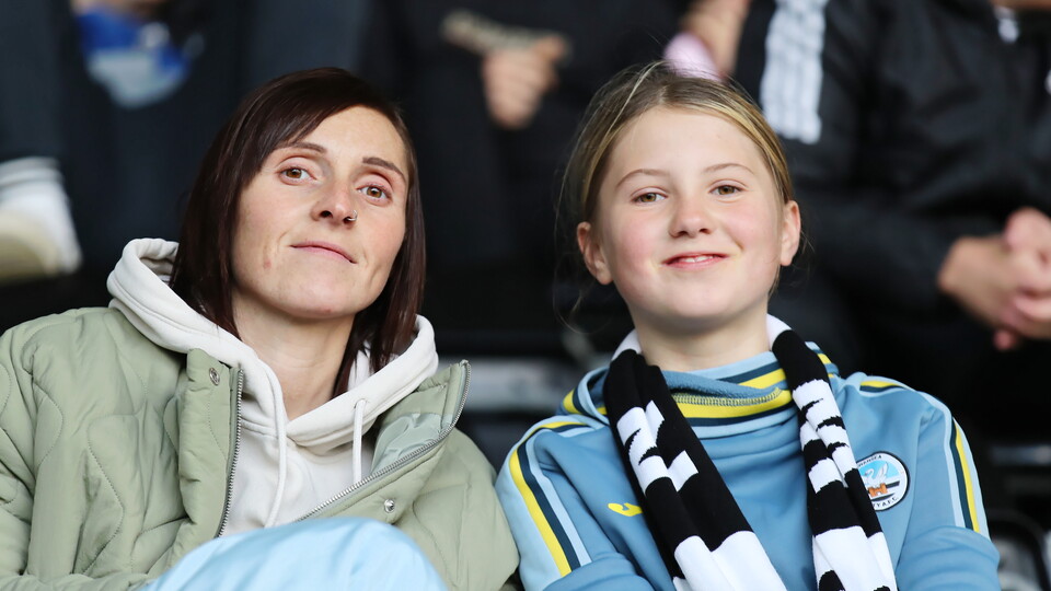 Sunderland (H) fan gallery 23-24