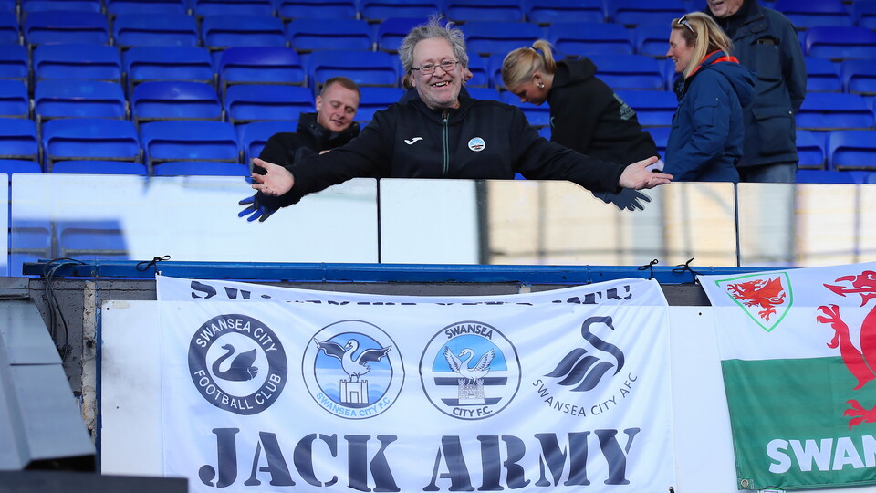 Ipswich (A) fan gallery 23-24